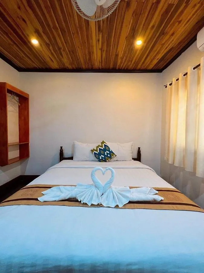 מלון Ananta Luangprabang 2 3*, לואנג פרבאנג